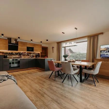 Apartament Alpin G'ret Flachau